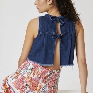 Pilcro Anthropologie Cropped Denim Bow Back Tank Top Size XS Boho Sleeveless